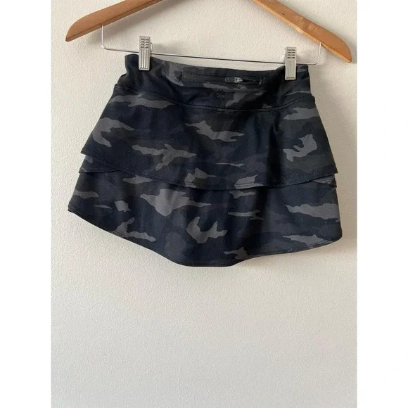 Athleta Girl Camo Lux Print Swing Skort Size Medium 8-10 - Picture 2 of 4